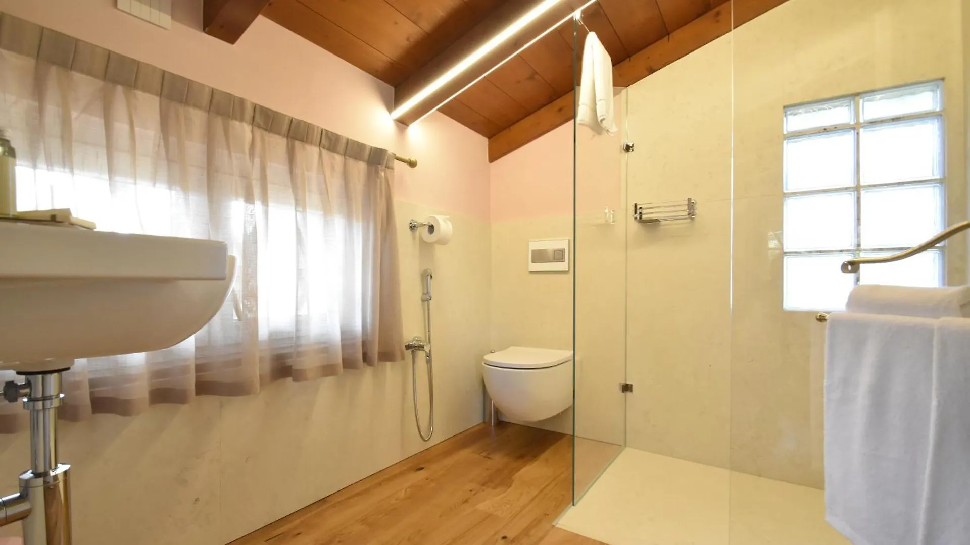 パストレンゴ Residenza Vesentini Bed & Breakfast